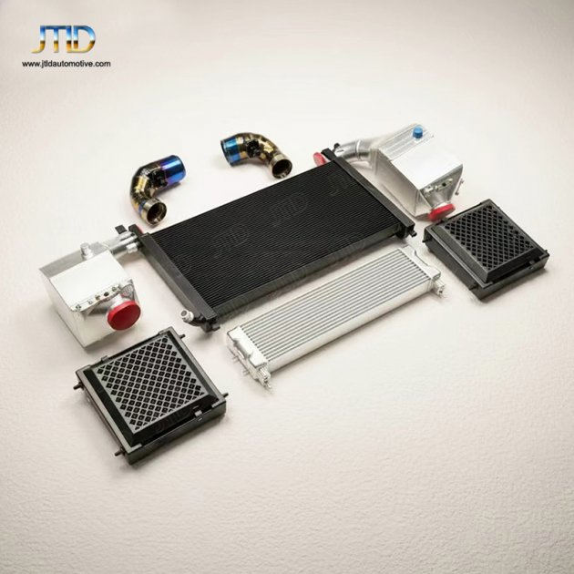 IM-BM-010 For BMW F90 M5 M8 High-Performance Charge Cooler  Intercoolercharge Pipe Hydraulic Oil Cooler for S63